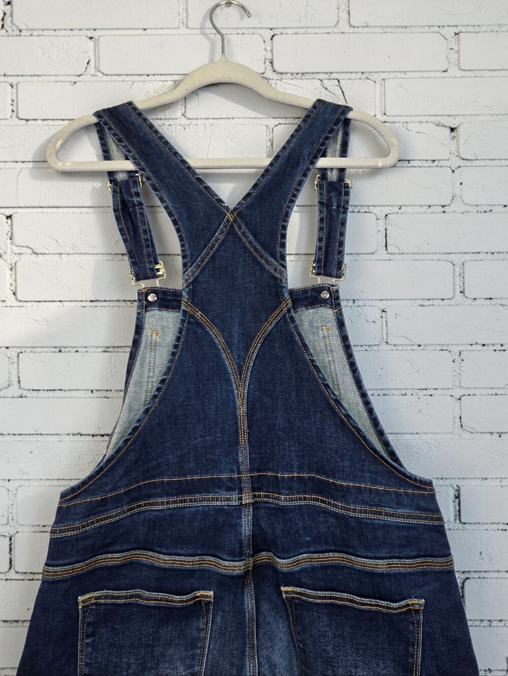 Driftwood Boyfriend Overalls Blue Denim Floral Embroidery Trim Womens Size Large - Picture 14 of 16